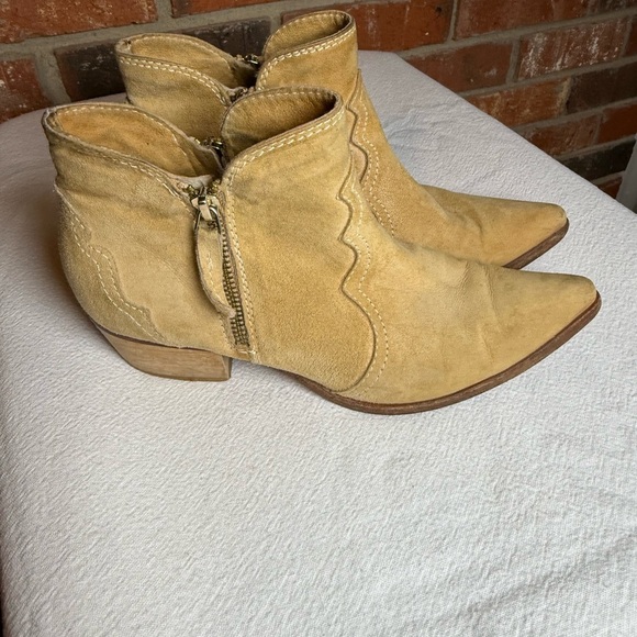 Sundance Dan Post Tan Suede Cowgirl Western Booties Country Westernwear - Picture 4 of 10